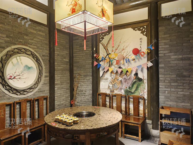大朗‘萬(wàn)科中央公園’火鍋店空鋪轉(zhuǎn)讓【大轉(zhuǎn)角、旁邊就是長(zhǎng)盛廣場(chǎng)、大潤(rùn)發(fā)、周邊全是高端小區(qū)、適合各種餐飲項(xiàng)目入駐】