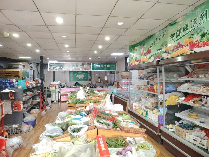 鳳崗翡翠山湖‘生鮮超市’轉讓【經營長達8年、年營業額200萬、挨著小區出入口、小孩上學位置、別墅群路口】可空轉