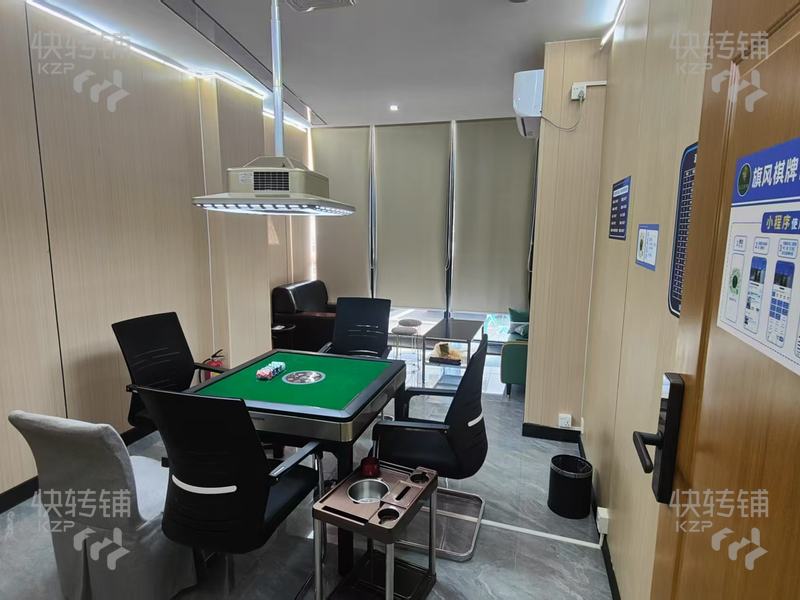南城宏遠‘自助棋牌室’轉讓【周邊商業繁榮、門口大型停車場、小區公寓住宅、寫字樓環繞、租金便宜】