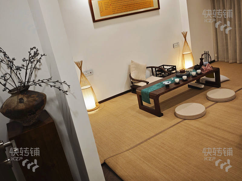 深圳龍崗天安活力廣場療愈養生會所轉讓【客人消費水平高，有固定客源進店消費，購物廣場、住宅小區圍繞，拓客很方便】