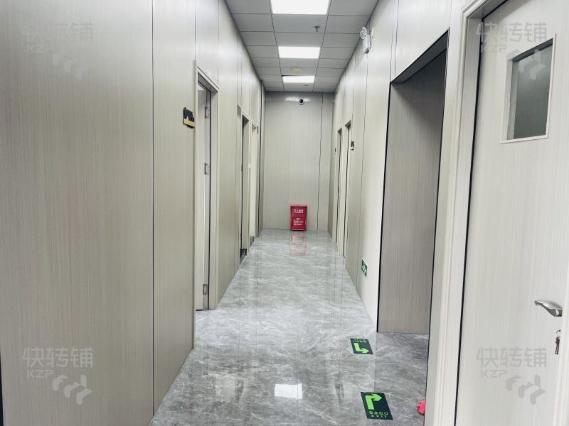 大朗“長盛北路”臺球棋牌俱樂部轉讓【樓下酒吧、餐廳，大型停車場，配套設施完善】