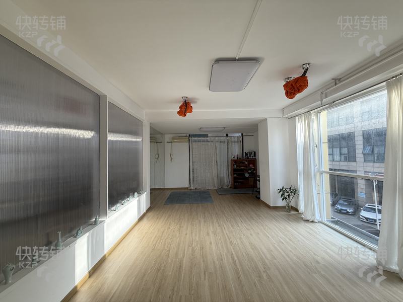 樟木頭莞樟路湘塑城瑜伽館轉讓【周邊多個小區住宅、塑膠城，商貿城，人流量大】
