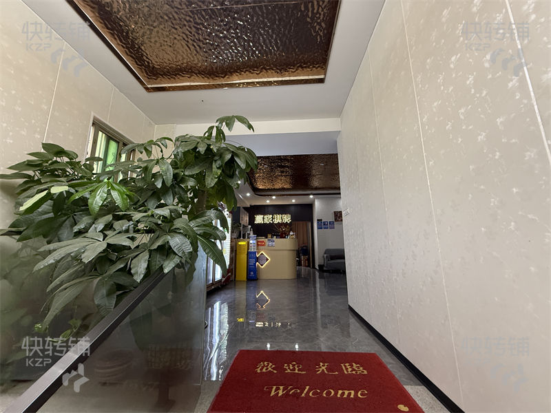 南城‘銀豐路’棋牌室轉讓/可空轉（適合餐飲）【處夜市街、人流量大、旁邊多個酒店、寫字樓、KTV】
