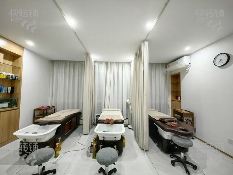 東城星河新天地養發館招租【全新精裝修，大型住宅小區內鋪，富人區，同行競爭小】