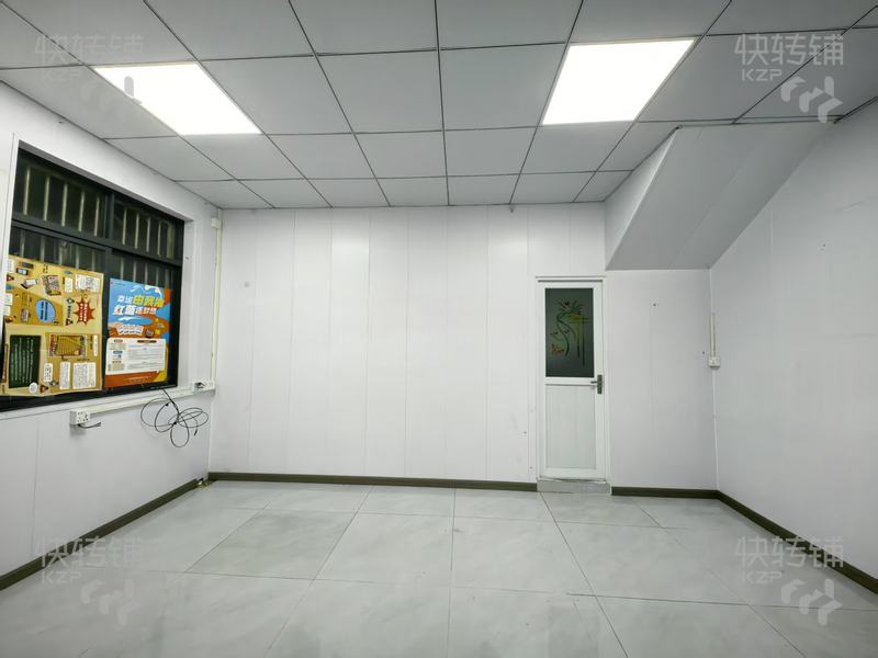 南城‘袁屋邊’路口旺鋪招租【小轉角位，十字路口，周邊全是公寓樓，晚上擺攤多，夜市人氣旺】