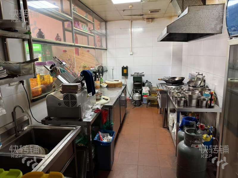 厚街卓越维港‘餐饮店’转让【周边高端小区集中，4年老店，客源稳定，大别墅区围绕】看店请提前电话联系老板