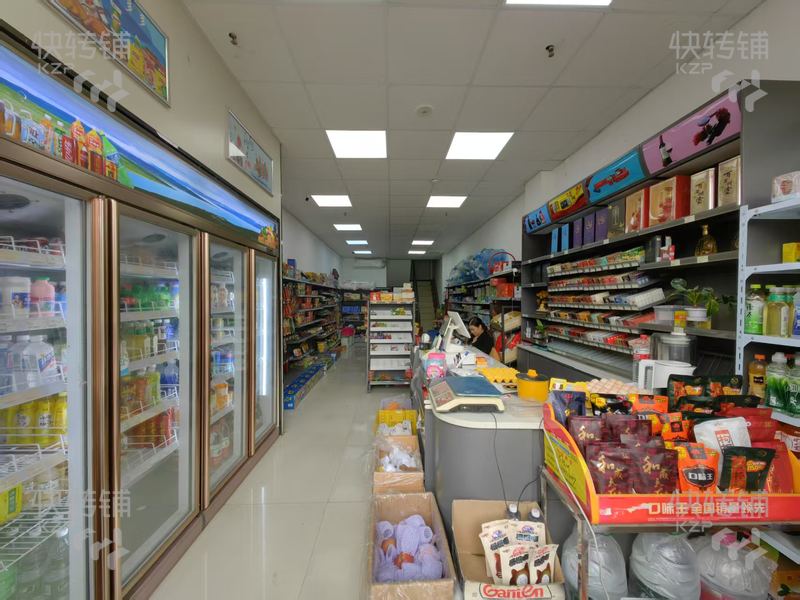 寮步康城假日小區入口空鋪3.8w急轉【小區門口，適合做任何行業，二樓可以住人/棋牌室】