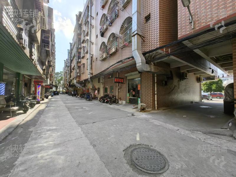 橋頭‘橋東路’便利店轉讓【小轉角位、周邊全是大大小小的廠區，出租房集中，日做2000-3000+】