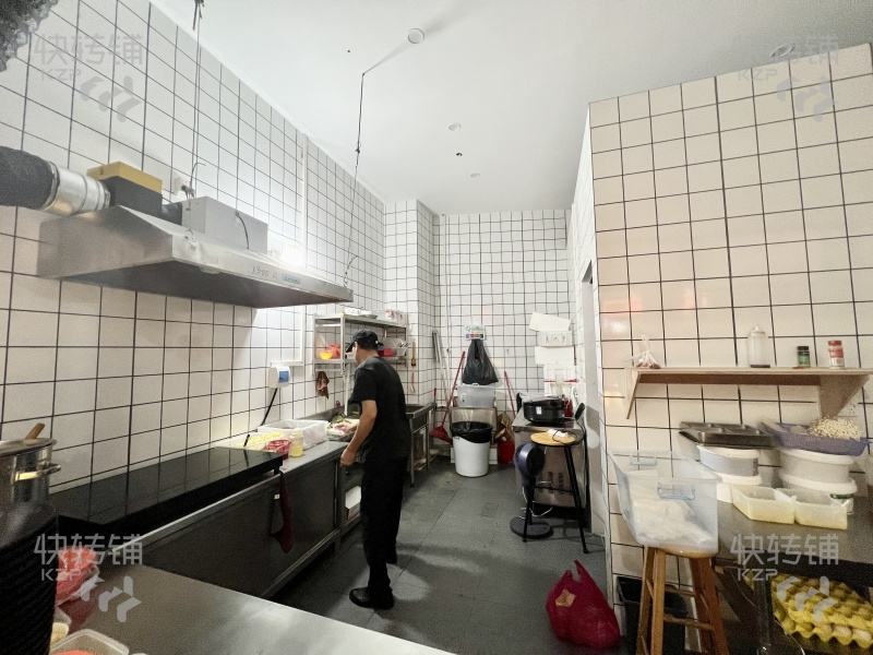 茶山碧桂園‘樂融薈美食街‘花甲粉轉讓【商場美食一條街，消費集中，人流量大，節假日客流更大】