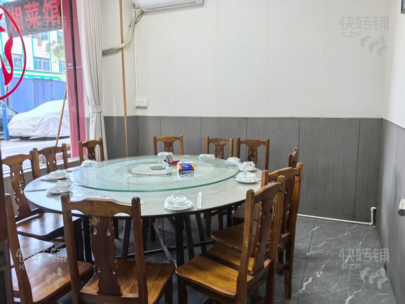 橫瀝‘田坑’餐飲店轉讓【經營長達11年、正對面是工業園科創園、門口公交站、周邊住宅集中】