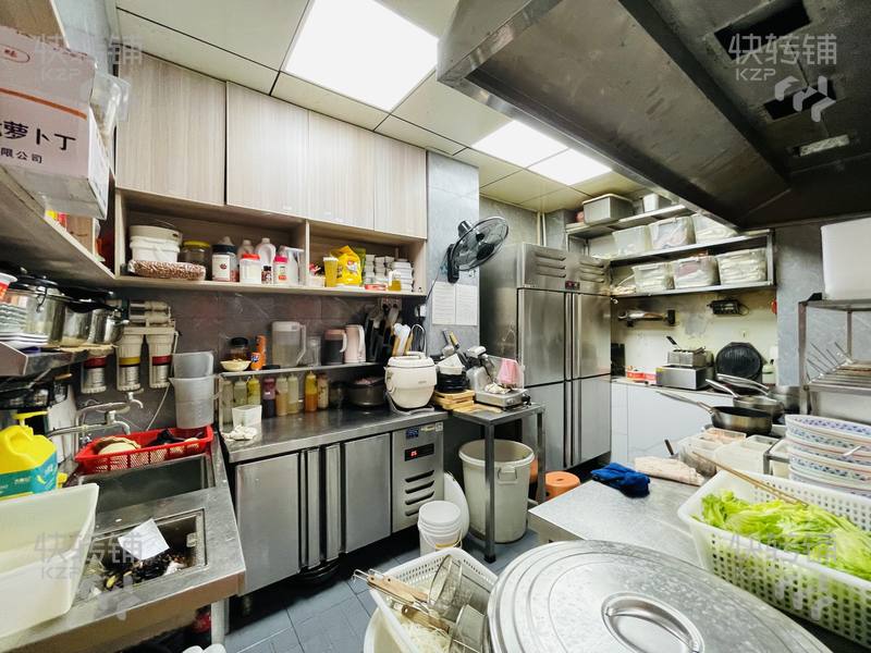 長安廈邊華大購物廣場餐飲店轉讓【生意穩定、商場商鋪、附近住宅密集、工業區、人流量大】