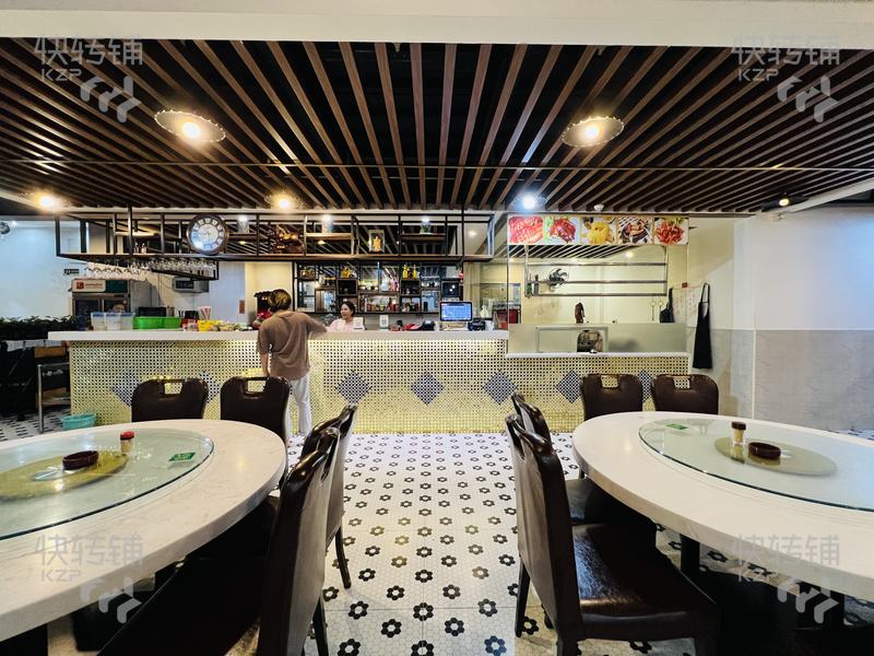 惠州博羅‘聚龍天譽灣’大型餐廳轉讓【高端小區底鋪、小區圍繞，門口停車方便，無同行競爭】
