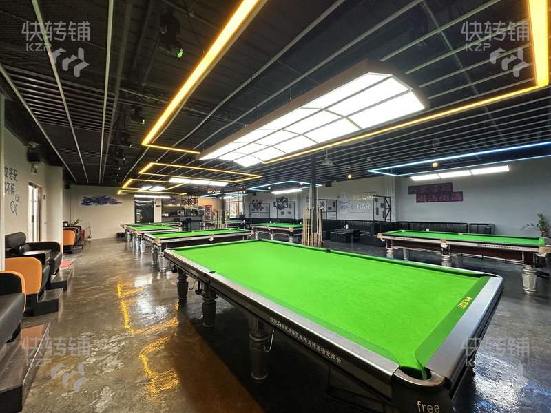 大嶺山’大塘路‘音樂俱樂部招租【住宅工廠密集、幼兒園對(duì)面、來往客流量大、設(shè)施設(shè)備齊全、免費(fèi)停車場(chǎng)】