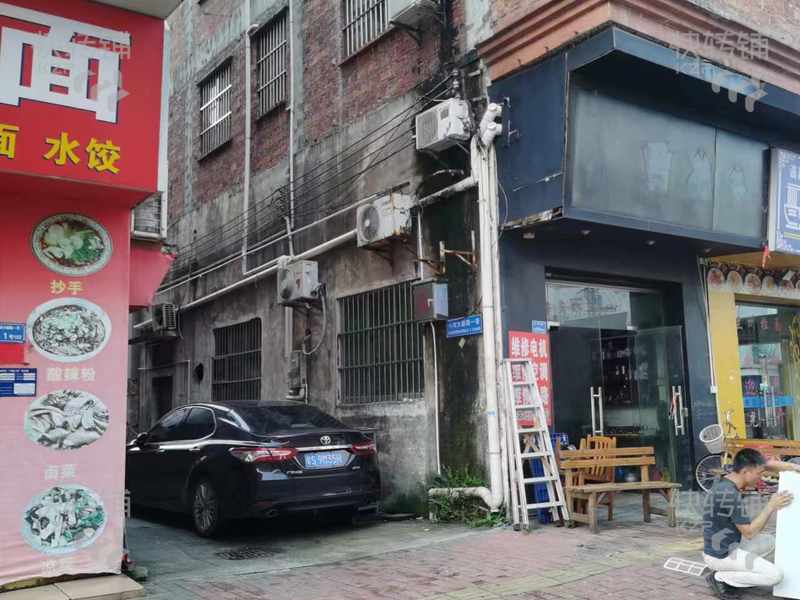 急轉！！可空轉！道滘大新路鑫港購物中心對面餐飲店轉讓，可外擺【八年老店、十字路口】