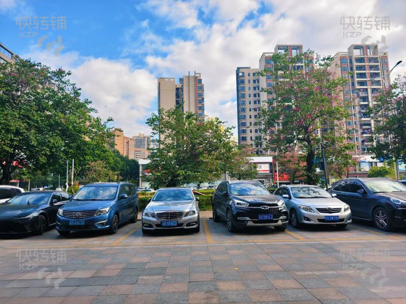 清溪南峰華桂園川菜館轉(zhuǎn)讓【大型小區(qū)樓下、周邊都是小區(qū)、別墅，旁邊三星公園】