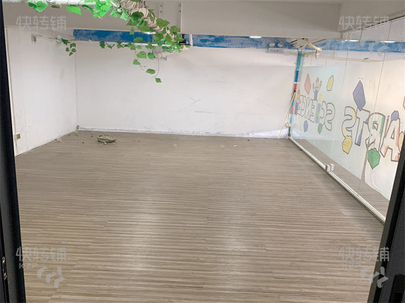 南城培訓機構分租 0轉讓費【周邊幾個大型小區，可以做編程、瑜伽、工作室等】