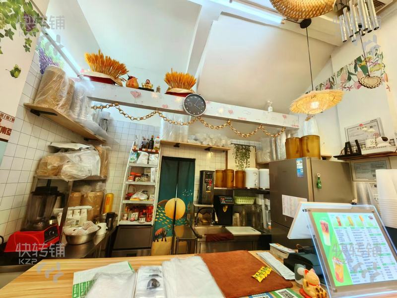 常平百花时代广场附近奶茶店转让【旁边是大钟楼，中元街、租金便宜、住宅密集，适合做任何行业】