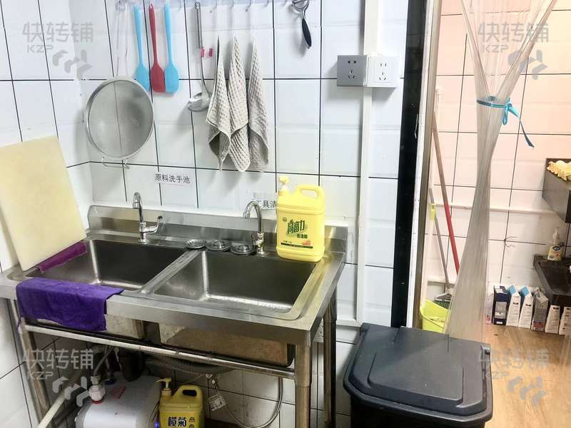 南海烘焙店转让【和富家园小区门口，周边全小区围绕，商圈人气旺】