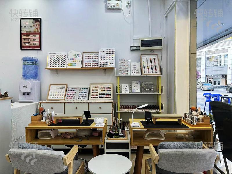 大朗长盛广场‘美容美甲美睫店’转让【中心地段、拓客方便、近肯德基、长盛影城】