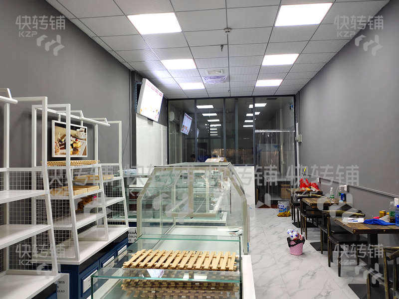 深圳加盟面包烘焙店转让【注明：是两家烘焙店整转，一家面积70，另一家面积33】