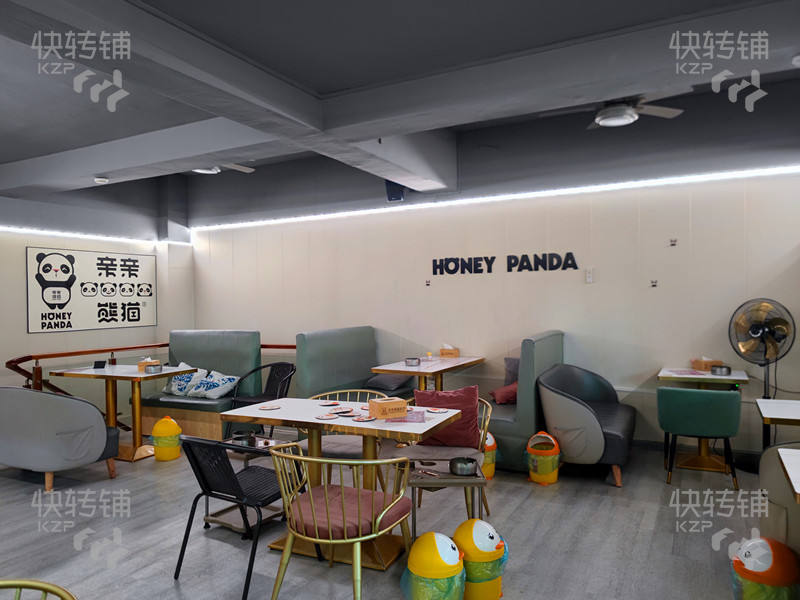 茶山’金茂商业广场‘奶茶店转让，可空铺【转角位、楼上足疗休闲会所、紧邻发到家大润发、聚佳豪购物商场】