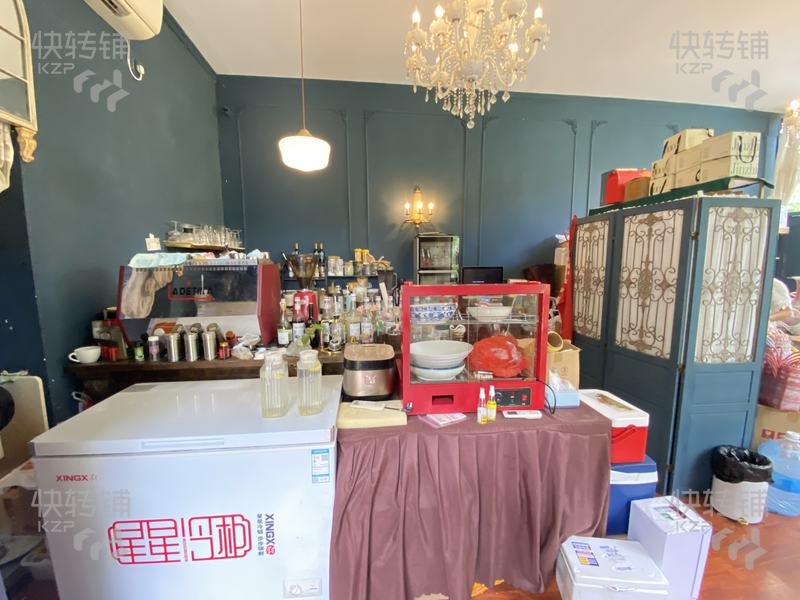四年老店整转）石岐电科大盈利中咖啡店转让，莫奈花园式花房咖啡馆，唯美有氛围感，附近学校、大型小区、商圈等围绕，做了四年多，有稳定的熟客回头客和好口碑。适合做咖啡、简餐、西餐、蛋糕、小吃、私房菜，餐饮 等都可以，无行业限制，欢迎咨询联系！