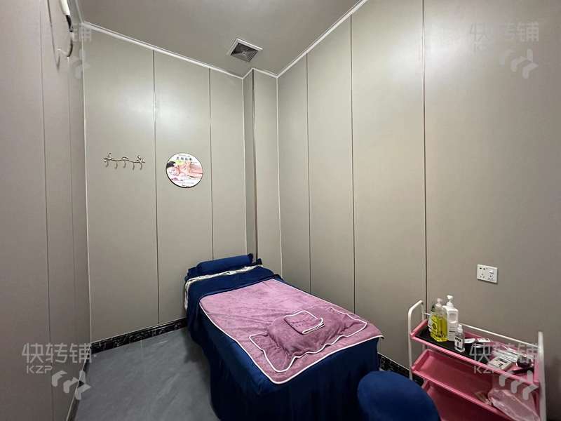 惠州‘园洲’南岗路美容院转让【周边有工厂，住宅公寓密集，人流量大，会员100+】