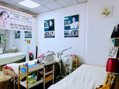 石碣横滘超市旁美容院转让【众乐百货门口，旁边综合市场，经营十几年，可空转，夜市街人流大】