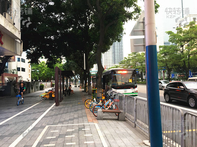 (转让) 南海桂城交通大厦公交车站牌旁空铺转让