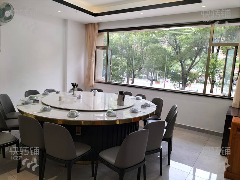 东城鸿福东路福记私房菜转让【完美酒店旁，对面新世纪豪园，火炼树、近国贸中心，汇一城】