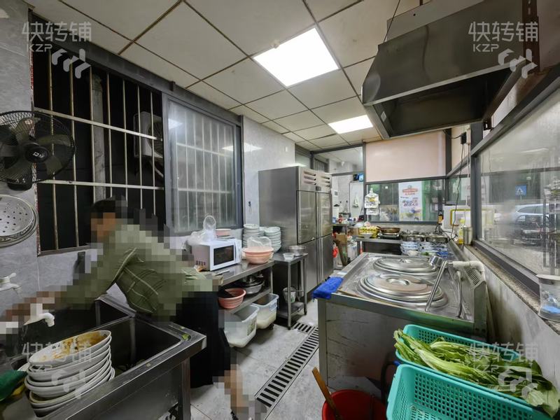 大朗犀牛陂快餐面馆转让【住宅区楼下、人气旺、对面华为溪村公寓、周边全是公馆、公寓楼】