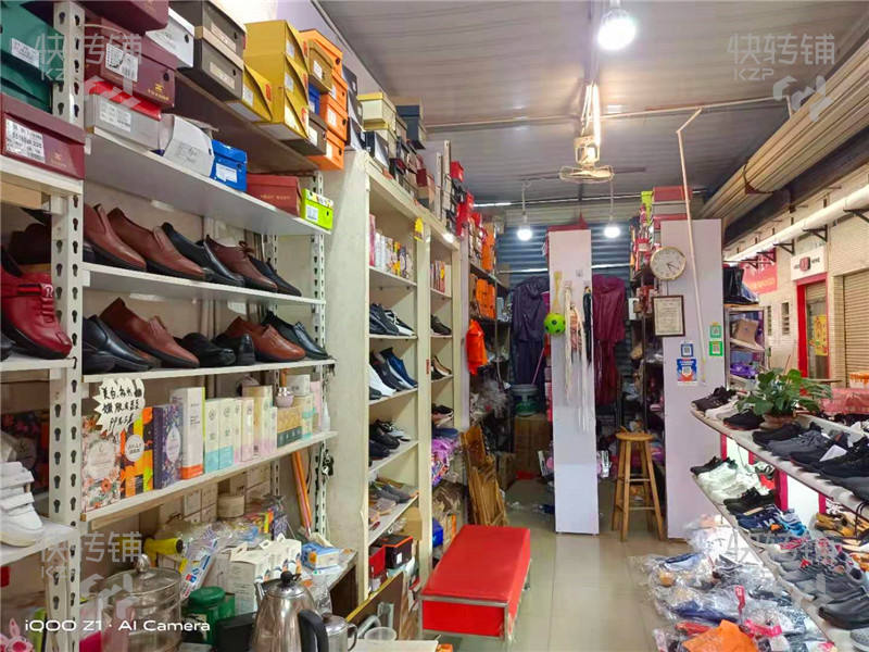 石碣西南综合市场鞋店转让【市场入口，经营十多年】
