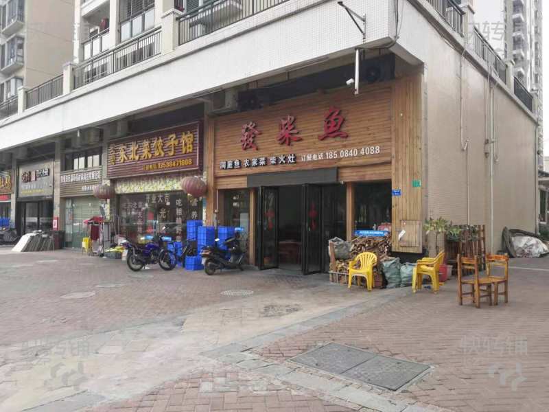洪梅雍景香江餐饮店转让【附近都是小区围绕，人流稳定，消费集中】