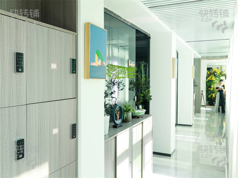 东城‘石井市场’瑜伽馆转租【精装修、不用转让费、只需给押金、周围全是高端小区、可做其他行业】