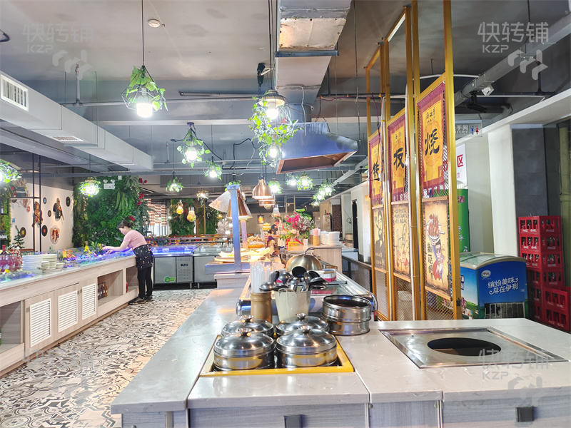 石龙金沙湾购物广场海鲜自助餐厅空铺转让【KFC、汽车站旁、商场正对入口】