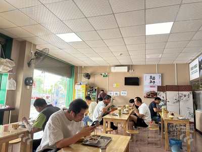 塘厦石鼓‘湖南小碗菜’转让【营业额2000左右、竞争小、多个工厂围绕、工业区地】