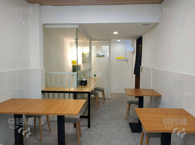 香洲区怡华十字路口餐饮旺铺转让