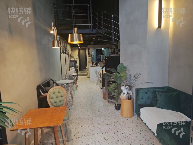 南城西平烘焙甜品店转让【中熙弥珍道小区楼下，对面幼儿园、办公楼，旁边景湖荣郡】