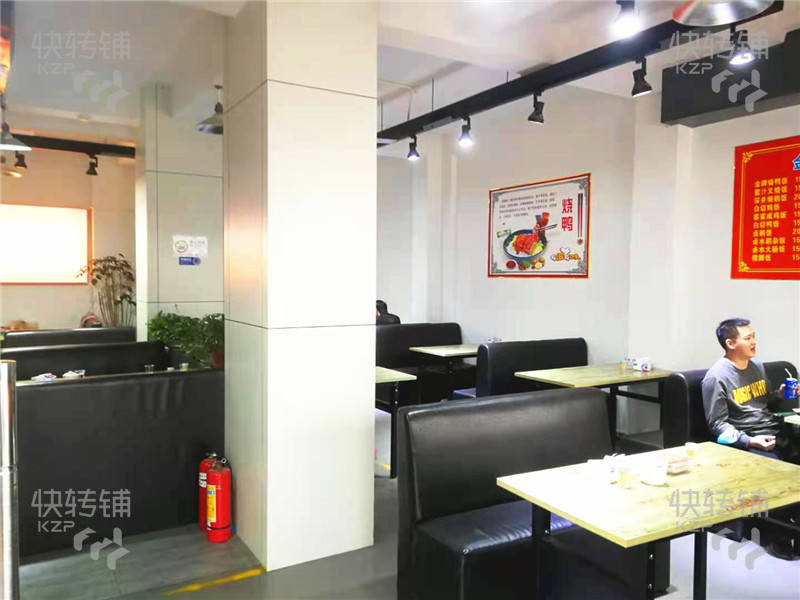 深圳商业街区的餐馆转让【位置地段优异，商圈成熟，消费人群集中】