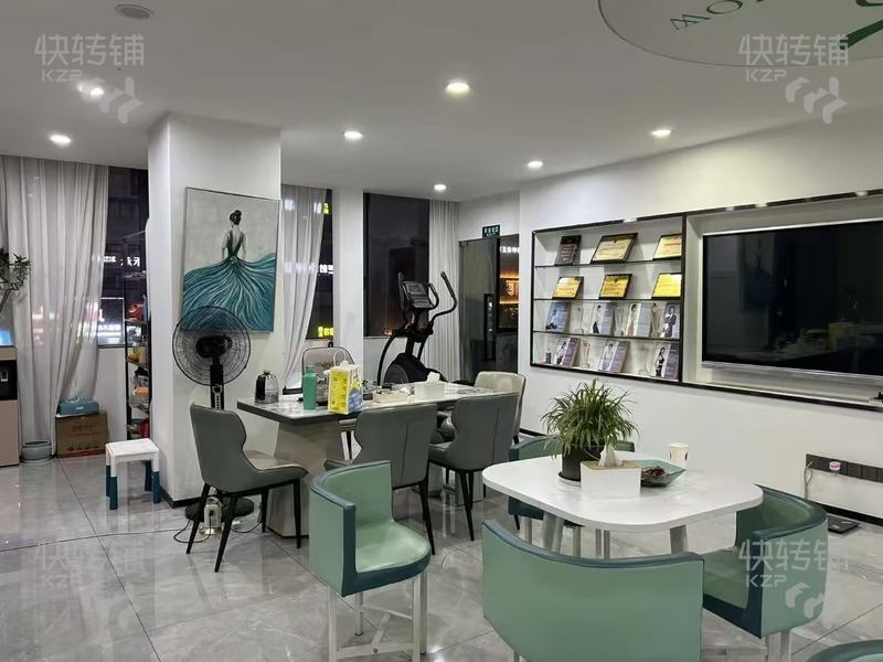 东城‘石井市场’瑜伽馆转租【精装修、不用转让费、只需给押金、周围全是高端小区、可做其他行业】
