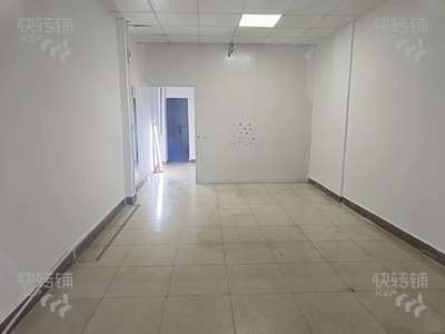 石碣庆丰中路商铺招租【租金便宜，交通便利停车方便，工业区，住宅楼工厂多，无行业限制】