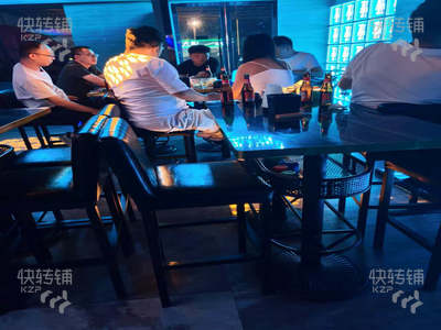 南城莱蒙商业中心‘清吧’转让【美食街、对面沃尔玛购物中心、时尚岛小区、周边写字楼密集】