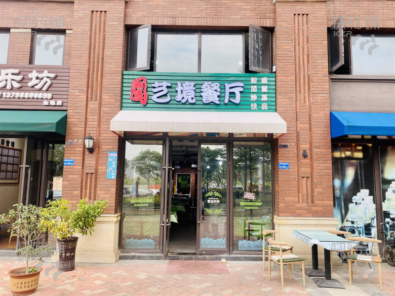 道滘城南艺镜餐厅转让【没有行业限制，周边都是小区围绕，人流多】
