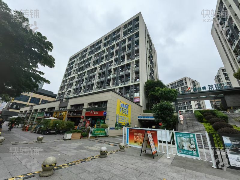 东城下桥碧桂园苹果‘云饺店’转让【小区大门口、万人小区，人流旺，对面蜜雪冰城、零食很忙、适合做任何行业】