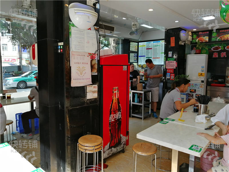 天河棠下牌坊7字位餐饮店旺铺转让可分租给饮品小吃行业