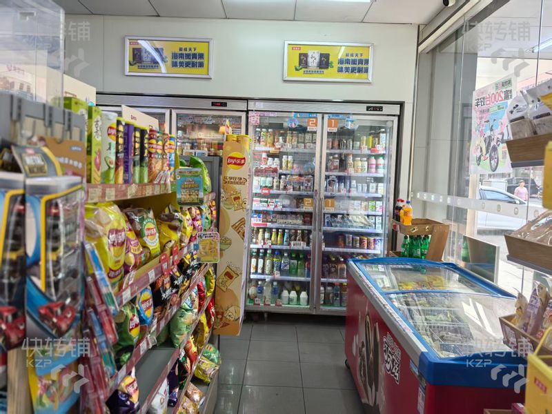 石碣‘兴龙路’营业额3500美宜佳转让【拐角位、周边大小工厂多、楼上、周边公寓住宅楼】