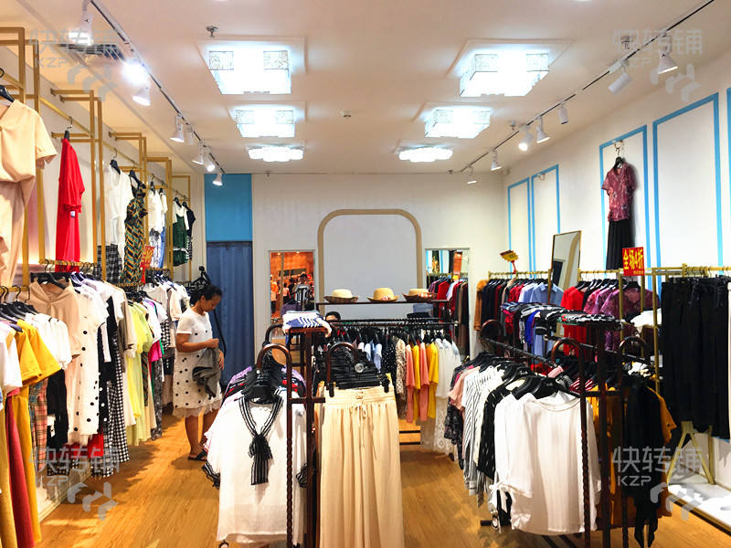 (转让) 顺德北滘广场商业街服装店生意转让