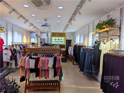 东城银珠街服装店转让【空转、位于商业街、楼上是酒店、附近多个小区、工厂、工业区】