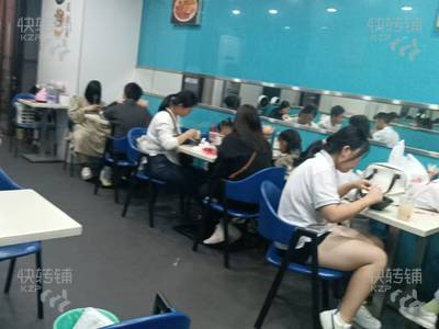 低价转让2万 塘厦‘天虹商场’小吃店转让【小区大门入口、旁边天虹商场、人流量大】理发店除外