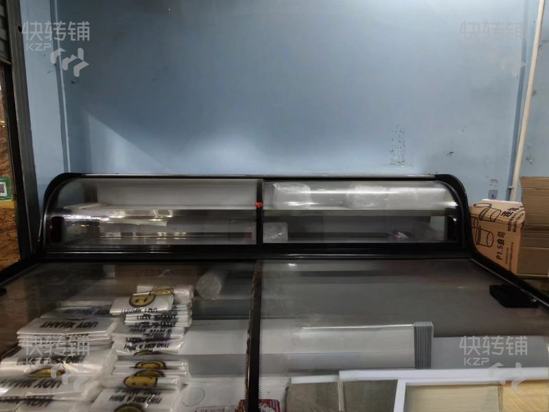 塘厦‘田心商业广场’串串店转让【处美食街、商场入口位置、电影院出入口旁】
